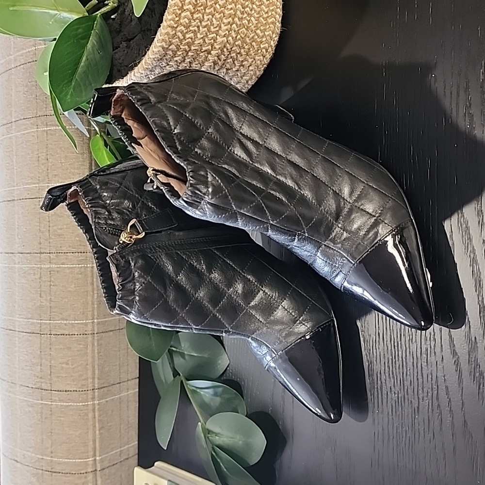 REISS Quilted Black Leather Ankle Boots 37 6.5 Booties Patent Captoe LUXURY - Picture 3 of 17
